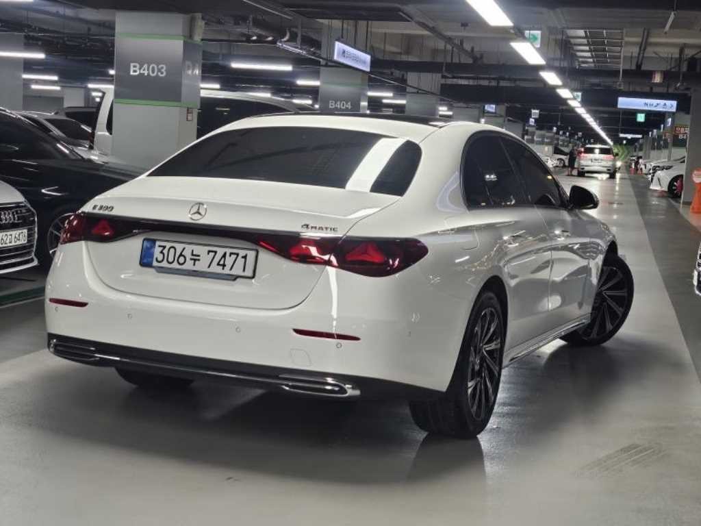 벤츠 E 클래스 E-클래스 W214 E300 4MATIC 익스클루시브 이미지 4