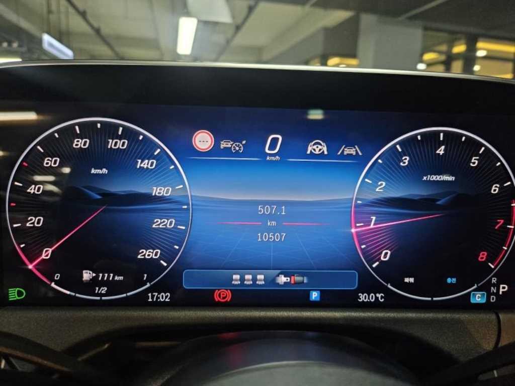 벤츠 E 클래스 E-클래스 W214 E300 4MATIC 익스클루시브 이미지 9