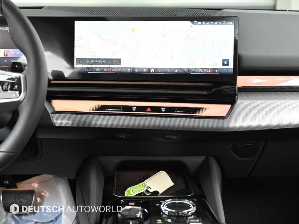 BMW 5시리즈 5시리즈 (G60) 530i xDrive M 스포츠 이미지 14