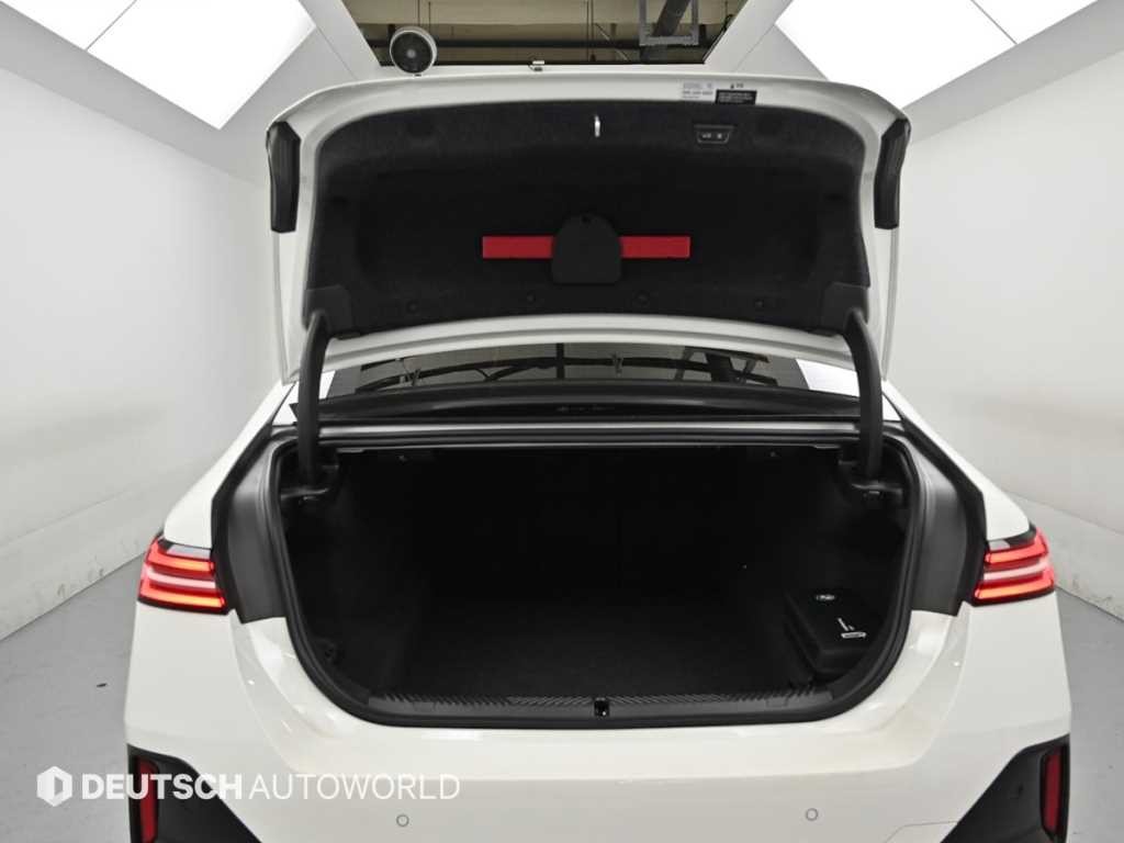 BMW 5시리즈 5시리즈 (G60) 530i xDrive M 스포츠 이미지 19