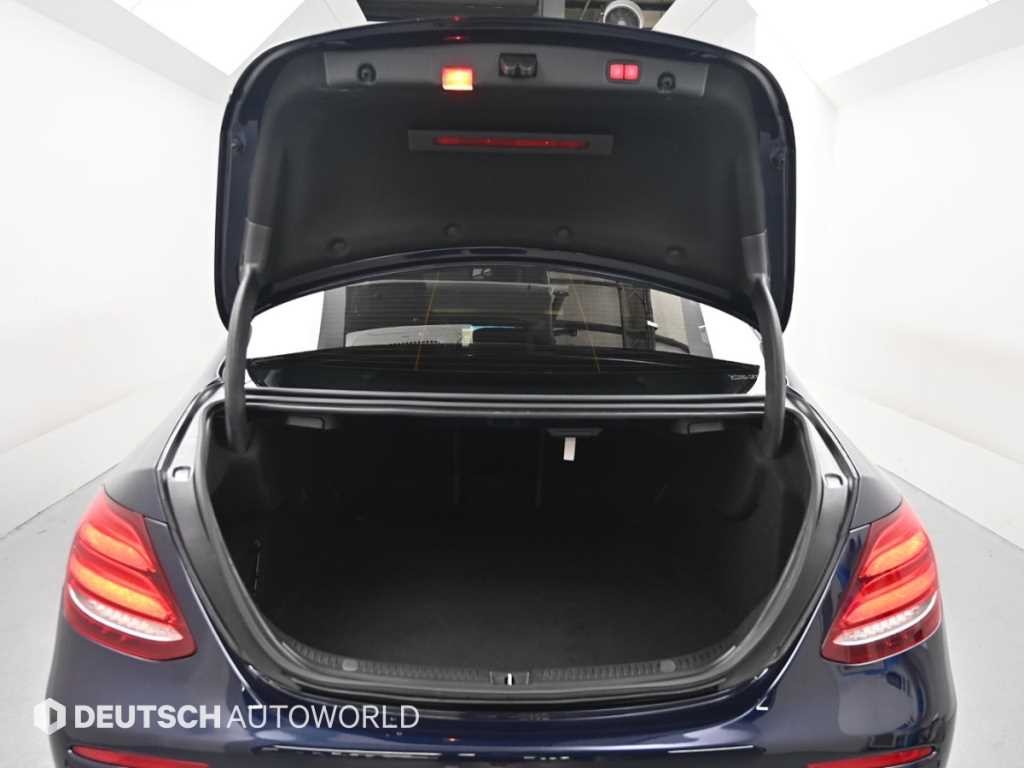 벤츠 E 클래스 E-클래스 W213 E300 AMG LINE 이미지 19