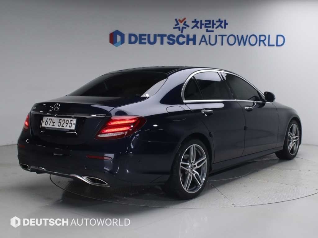 벤츠 E 클래스 E-클래스 W213 E300 AMG LINE 이미지 2