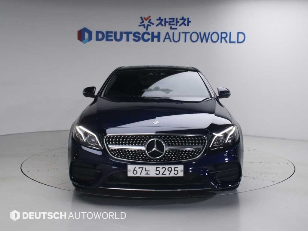 벤츠 E 클래스 E-클래스 W213 E300 AMG LINE 이미지 3