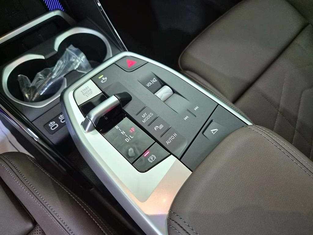 BMW X1 X1 (U11) sDrive 20i xLine 이미지 11