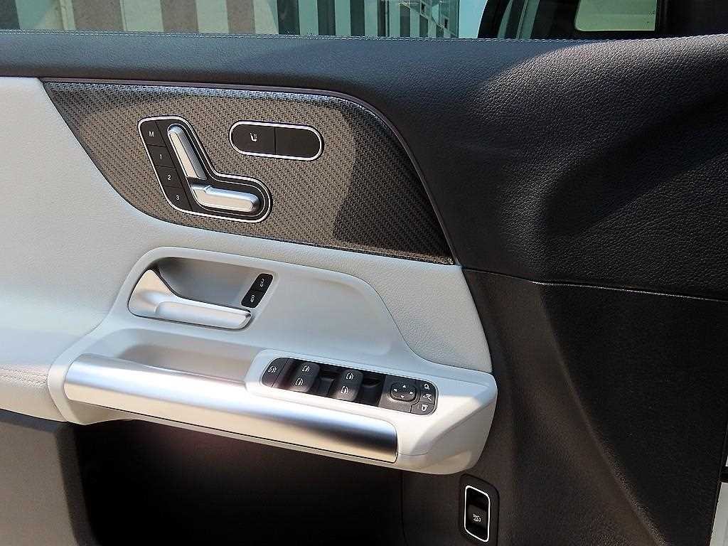벤츠 GLA 클래스 GLA클래스 H247 GLA250 4MATIC 이미지 11