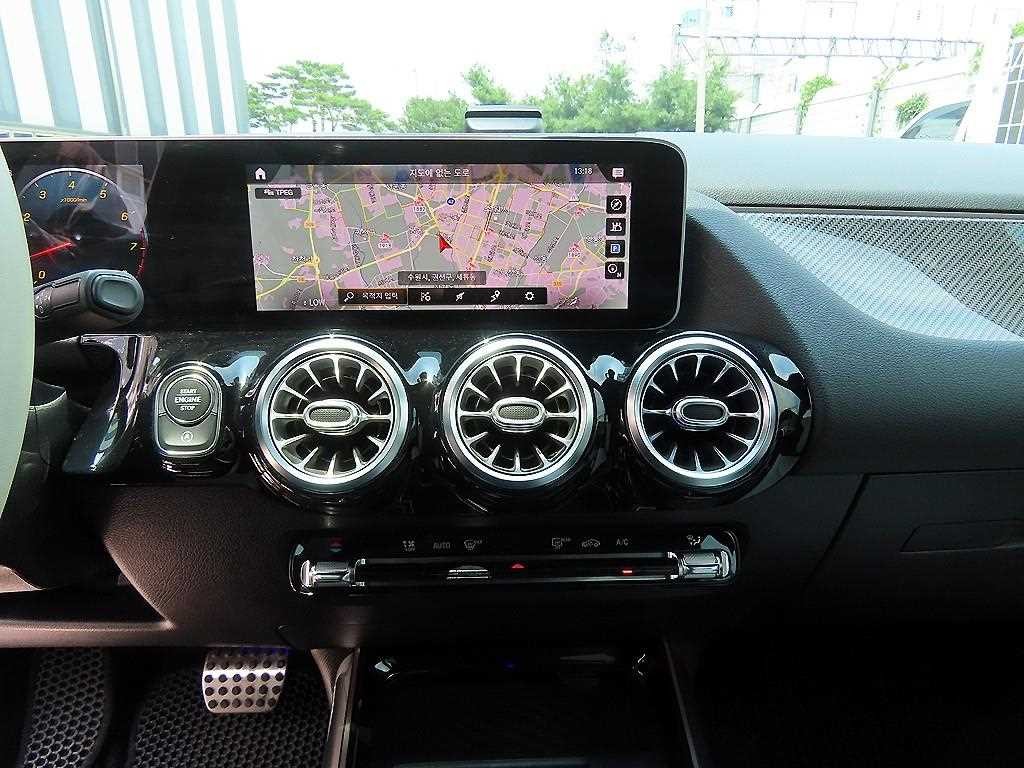 벤츠 GLA 클래스 GLA클래스 H247 GLA250 4MATIC 이미지 13
