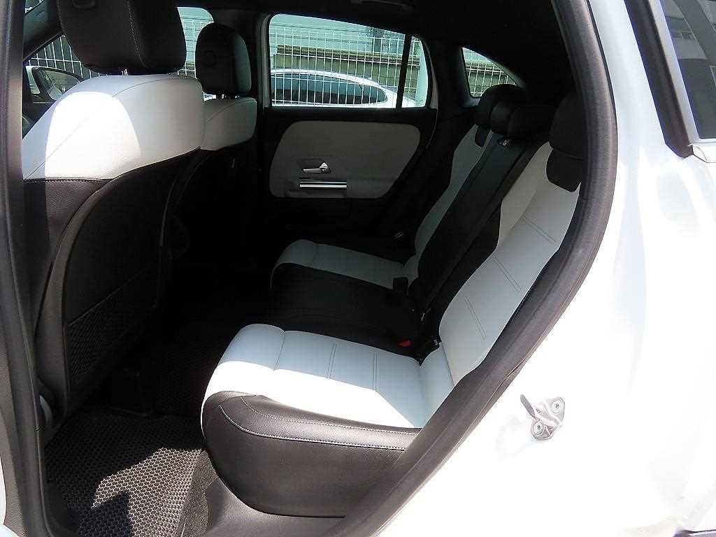 벤츠 GLA 클래스 GLA클래스 H247 GLA250 4MATIC 이미지 6