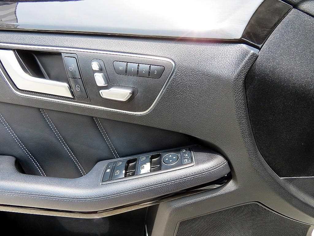 벤츠 E 클래스 E-클래스 W212 E220 블루텍 아방가르드 이미지 11