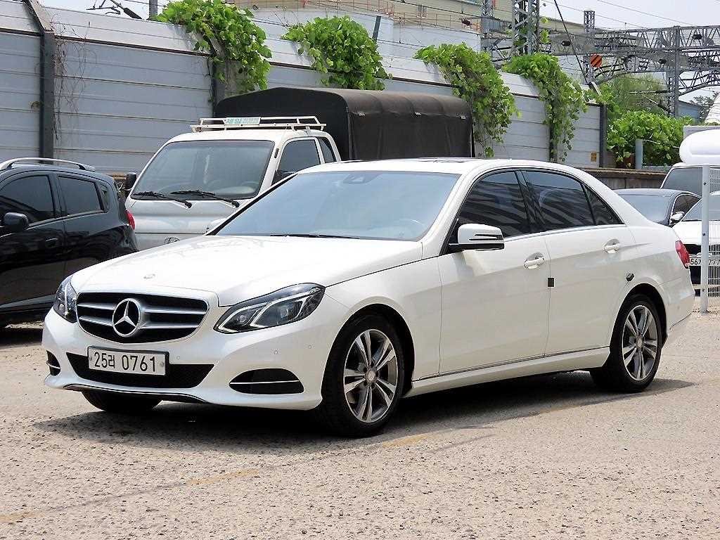 벤츠 E 클래스 E-클래스 W212 E220 블루텍 아방가르드 이미지 2