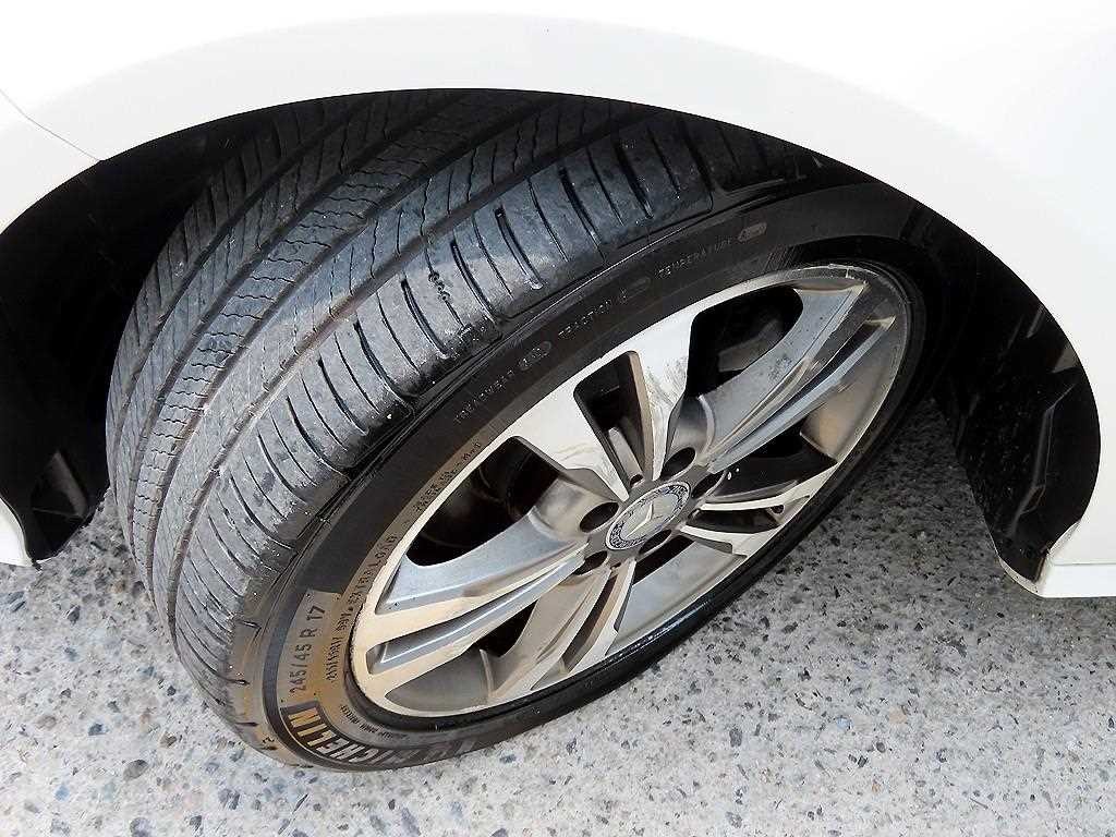 벤츠 E 클래스 E-클래스 W212 E220 블루텍 아방가르드 이미지 20