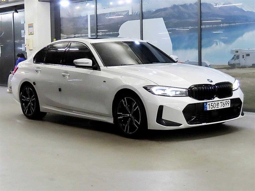 BMW 3시리즈 3시리즈 (G20) 320i M 스포츠 이미지 1