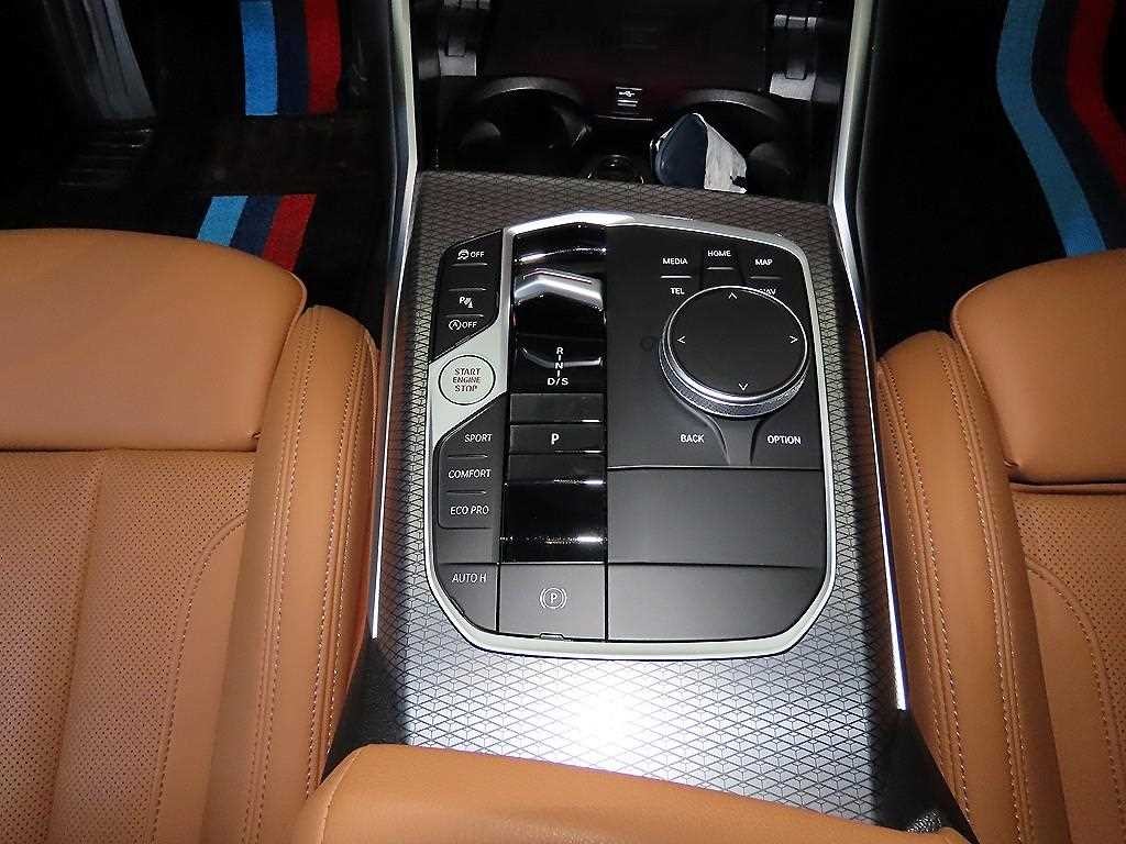 BMW 3시리즈 3시리즈 (G20) 320i M 스포츠 이미지 12
