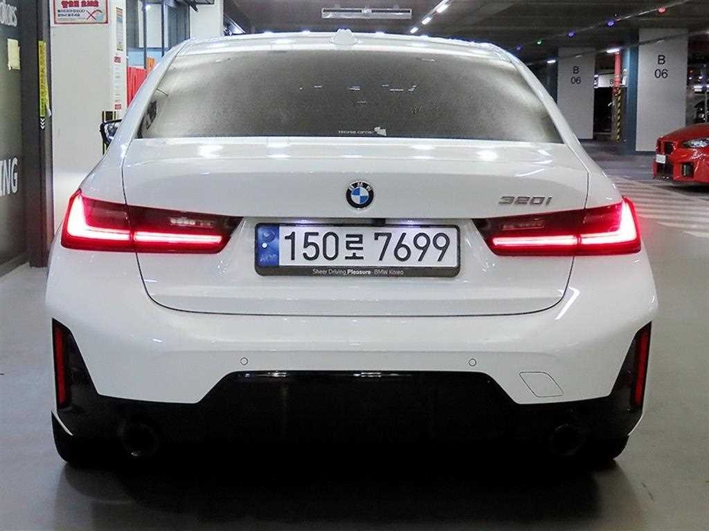 BMW 3시리즈 3시리즈 (G20) 320i M 스포츠 이미지 5