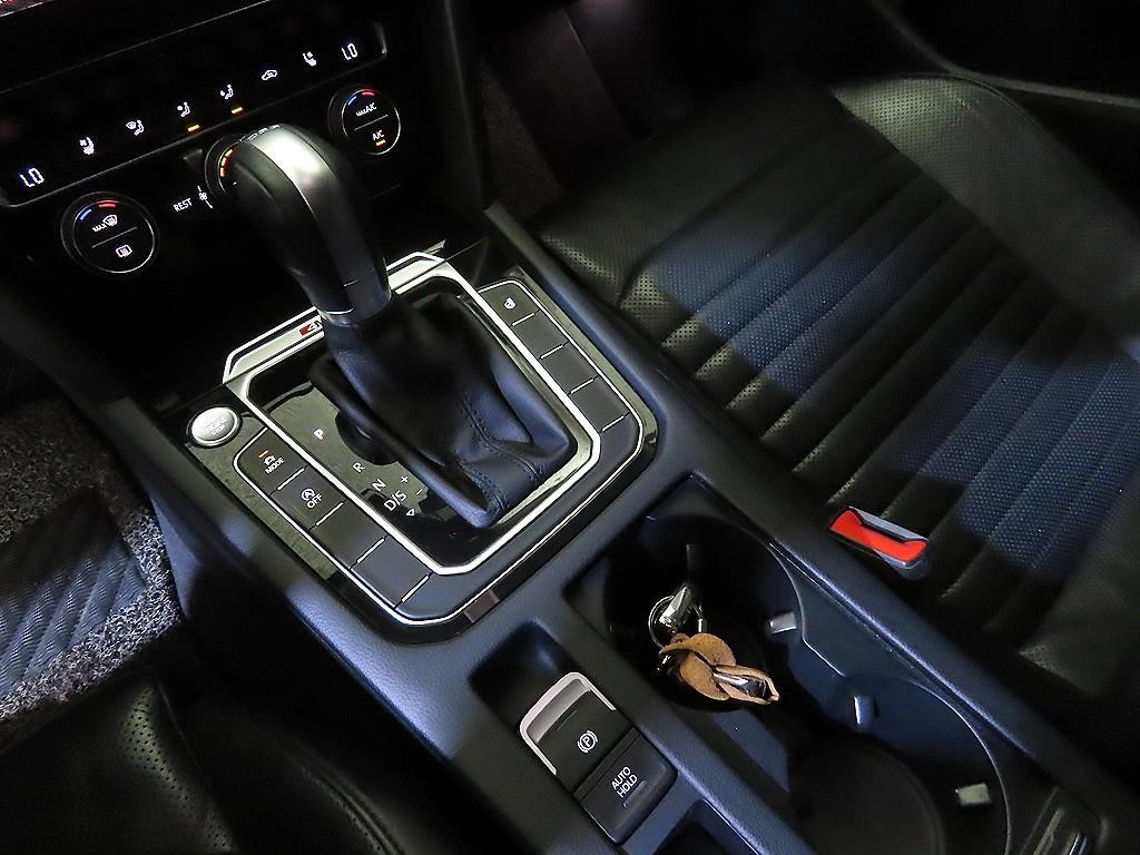 폭스바겐 파사트 파사트GT(B8) 2.0 TDI 4모션 프레스티지 이미지 12