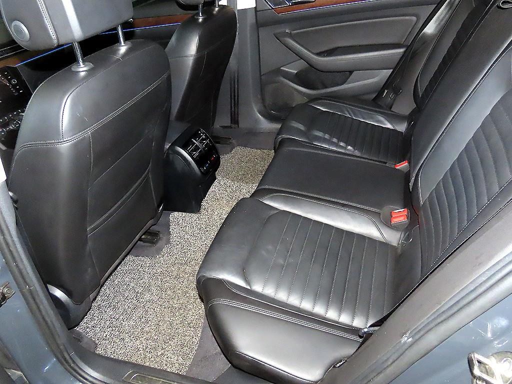폭스바겐 파사트 파사트GT(B8) 2.0 TDI 4모션 프레스티지 이미지 7