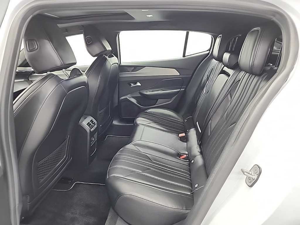푸조 408 1.2 Pure Tech GT 이미지 12