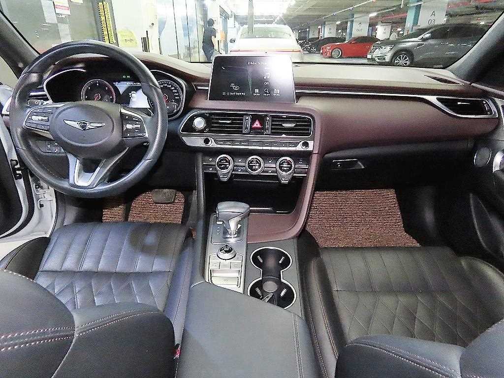 제네시스 G70 2.2D AWD 엘리트 이미지 10