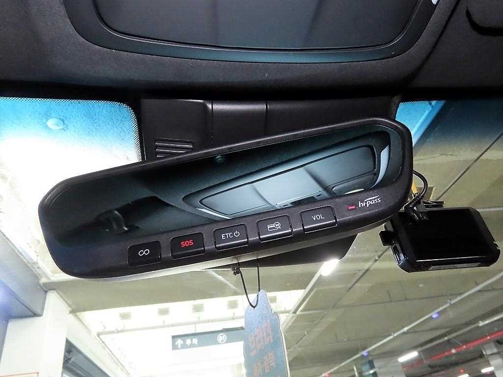 제네시스 G70 2.2D AWD 엘리트 이미지 14