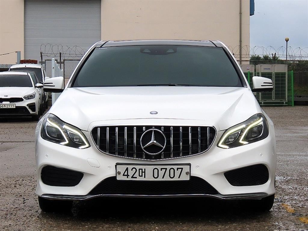 벤츠 E 클래스 E-클래스 W212 E350 블루텍 4MATIC 이미지 1