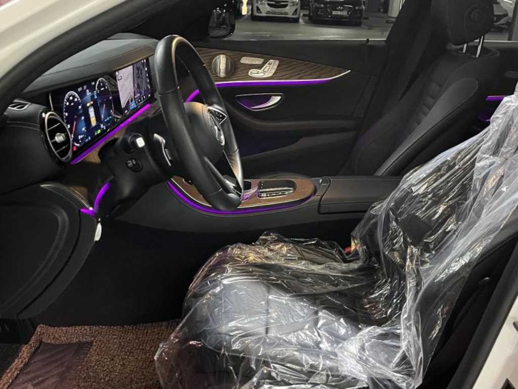 벤츠 E 클래스 E-클래스 W213 E220d 4MATIC 익스클루시브 이미지 12