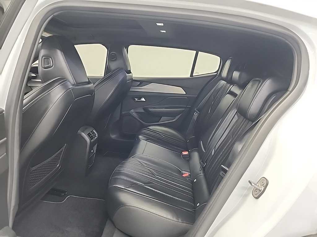 푸조 408 1.2 Pure Tech GT 이미지 12