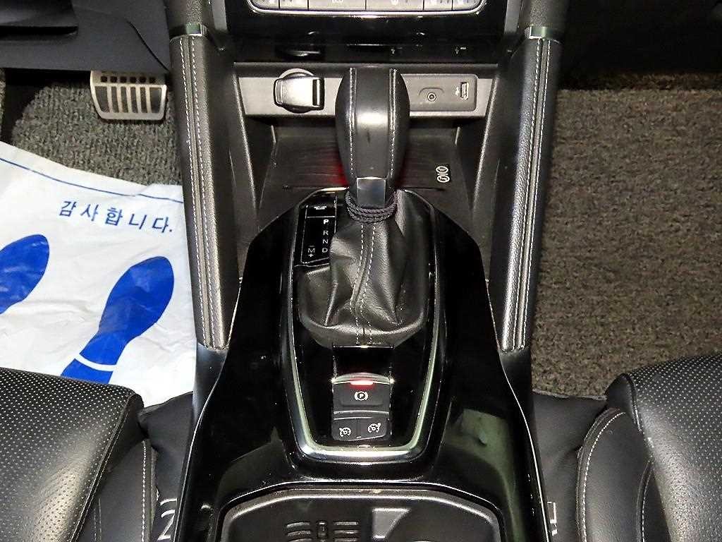 르노코리아(삼성) QM6 더뉴QM6 2.0 LPe RE 시그니처 2WD 이미지 12