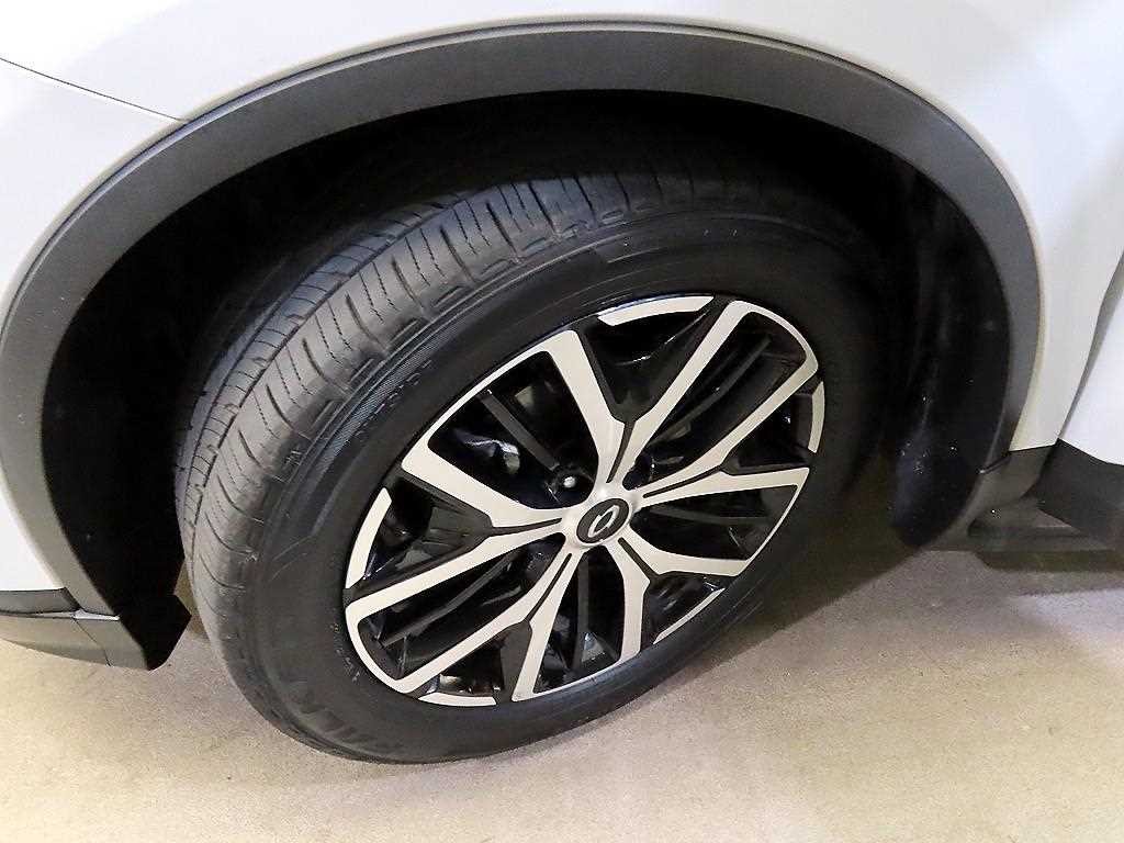 르노코리아(삼성) QM6 더뉴QM6 2.0 LPe RE 시그니처 2WD 이미지 20
