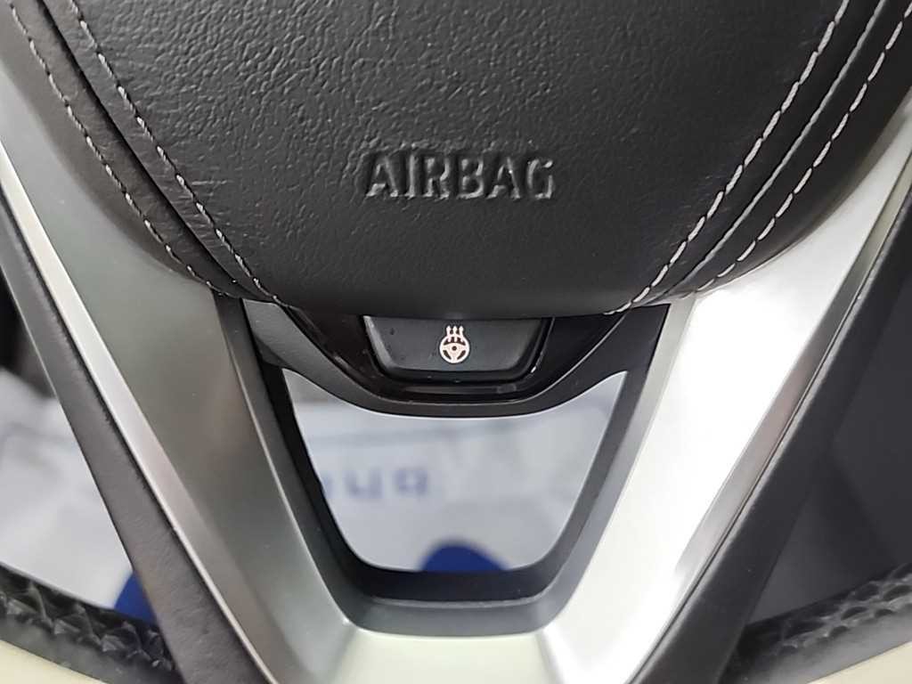 BMW 5시리즈 5시리즈 (G30) 530i M 스포츠 플러스 이미지 18