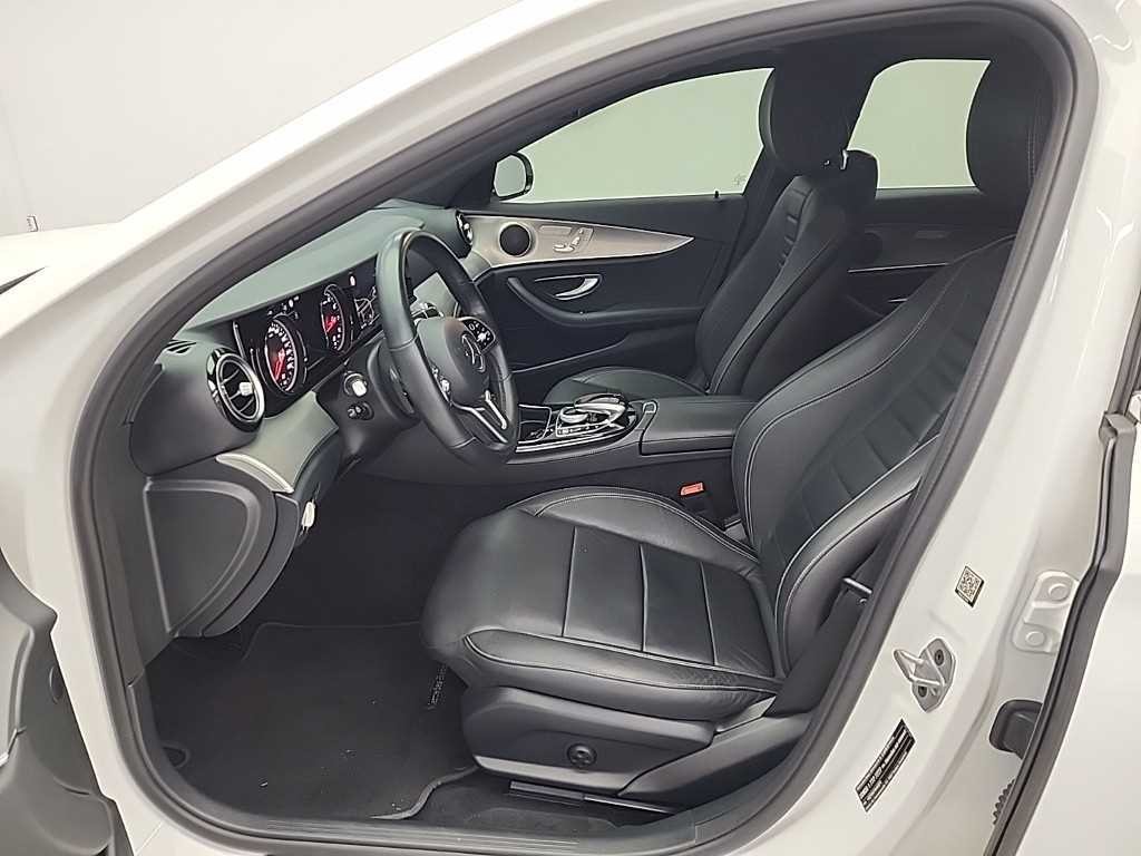 벤츠 E 클래스 E-클래스 W213 E300 아방가르드 이미지 11