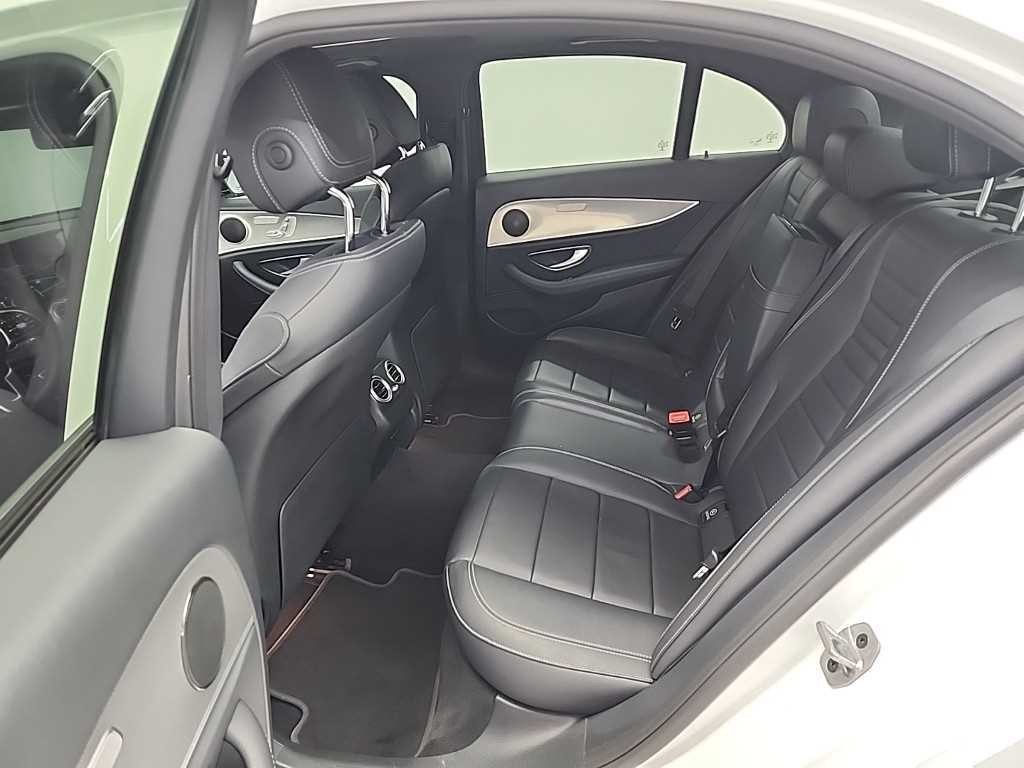 벤츠 E 클래스 E-클래스 W213 E300 아방가르드 이미지 12