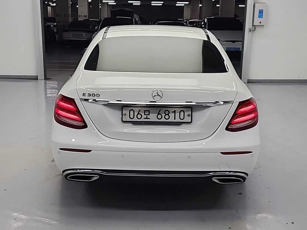 벤츠 E 클래스 E-클래스 W213 E300 아방가르드 이미지 3