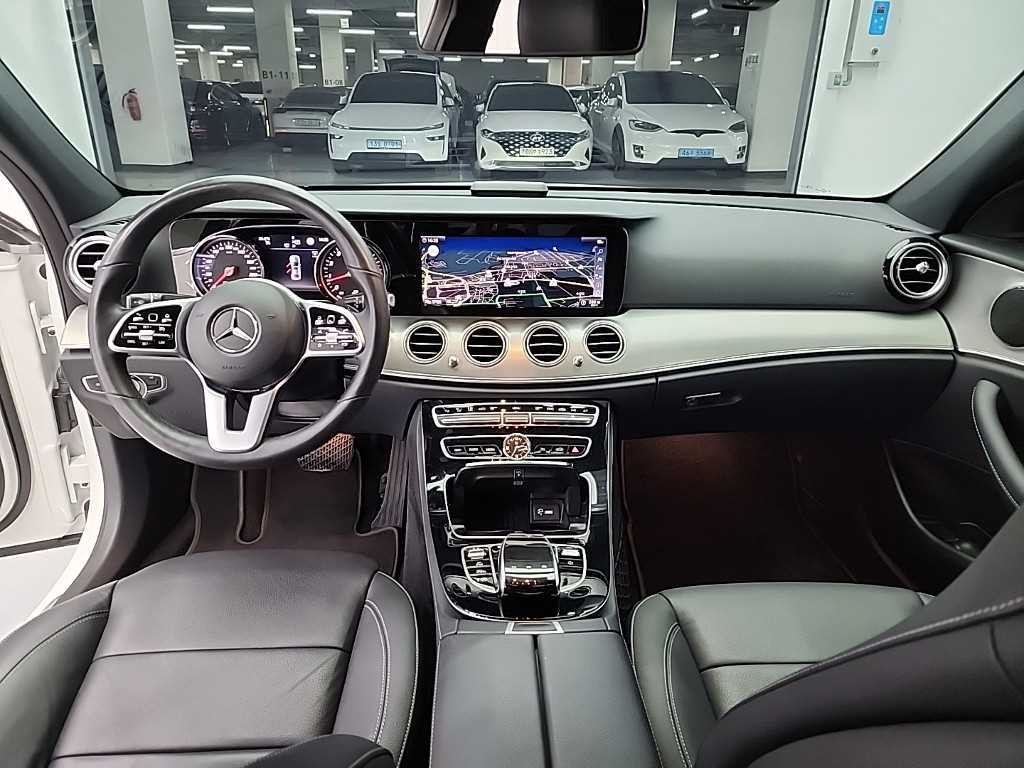 벤츠 E 클래스 E-클래스 W213 E300 아방가르드 이미지 7