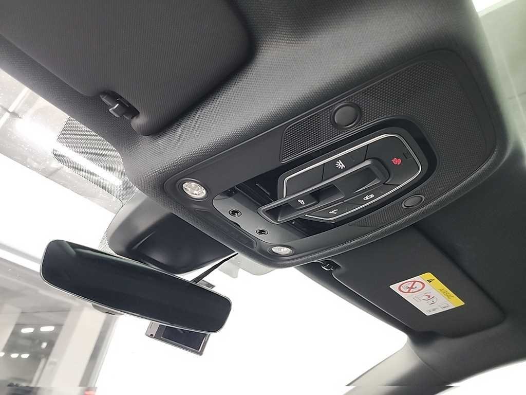 아우디 A4 A4 (B9) 45 TFSI 콰트로 프리미엄 이미지 17