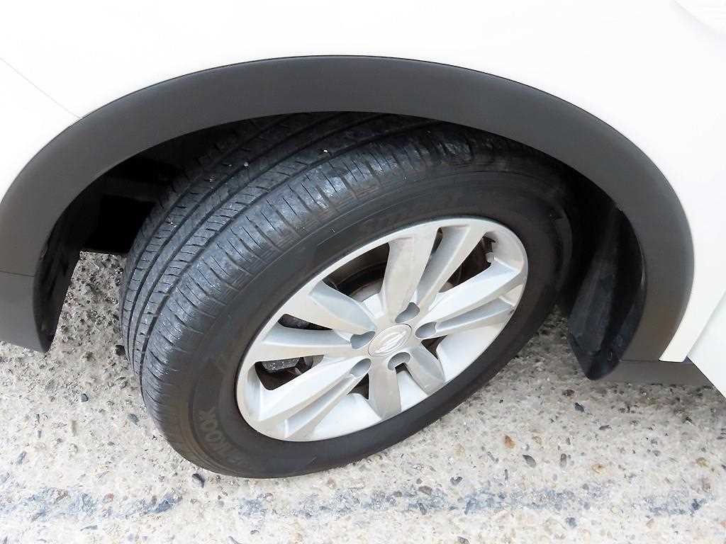 KG모빌리티(쌍용) 티볼리 티볼리 아머 2WD 디젤 기어 에디션 이미지 17