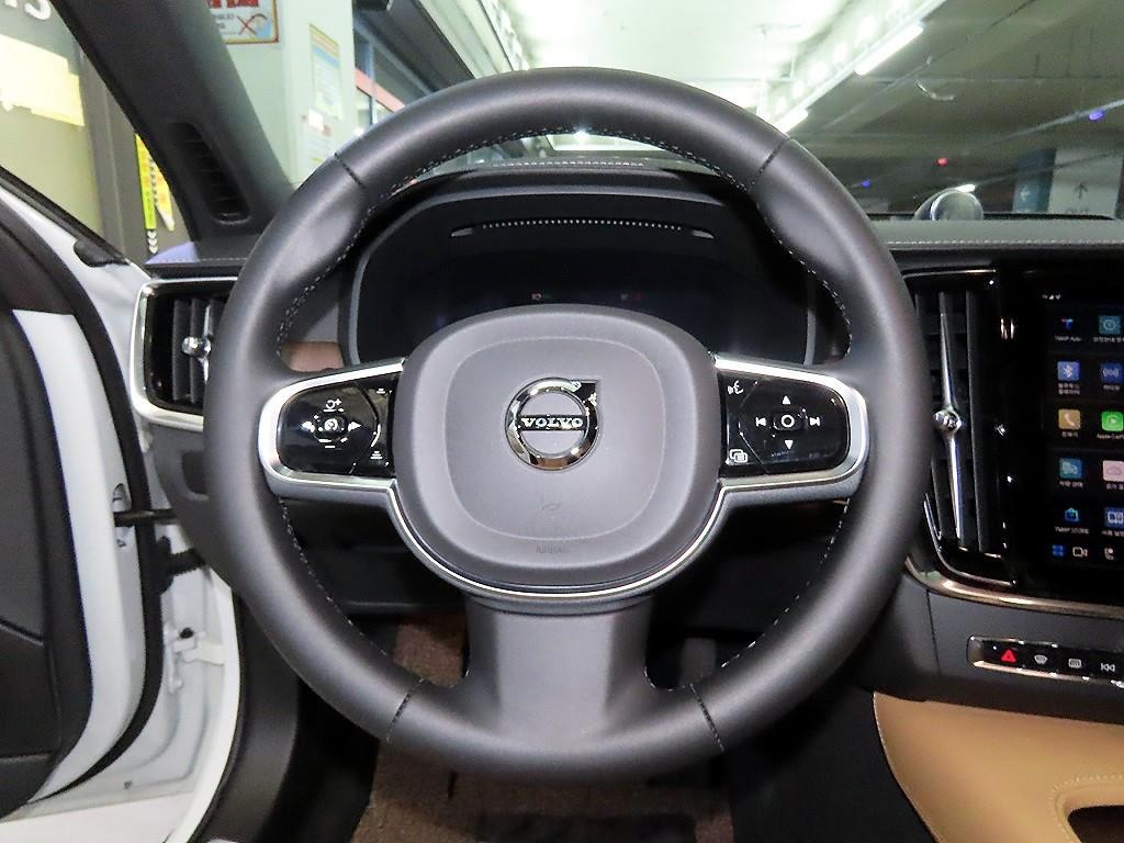 볼보 S90 B6 AWD 얼티메이트 브라이트 이미지 8