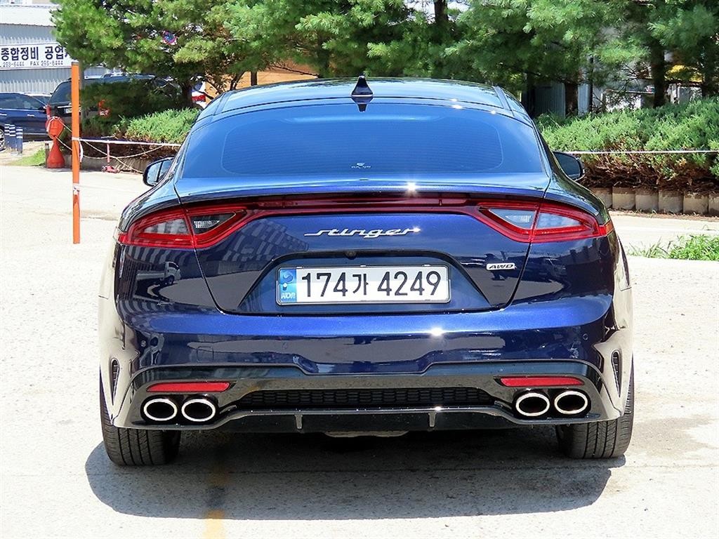 기아 스팅어 가솔린 2.0 터보 AWD 플래티넘 이미지 4