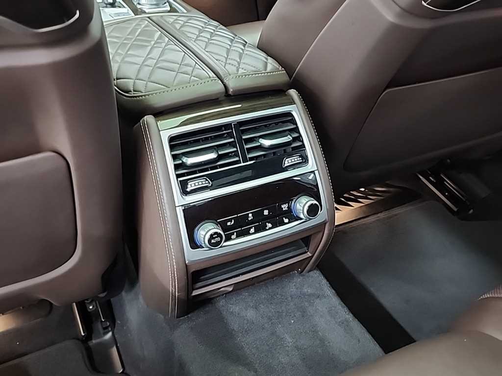 BMW 7시리즈 7시리즈 (G11) 730d xDrive 디자인 퓨어 엑설런스 이미지 13