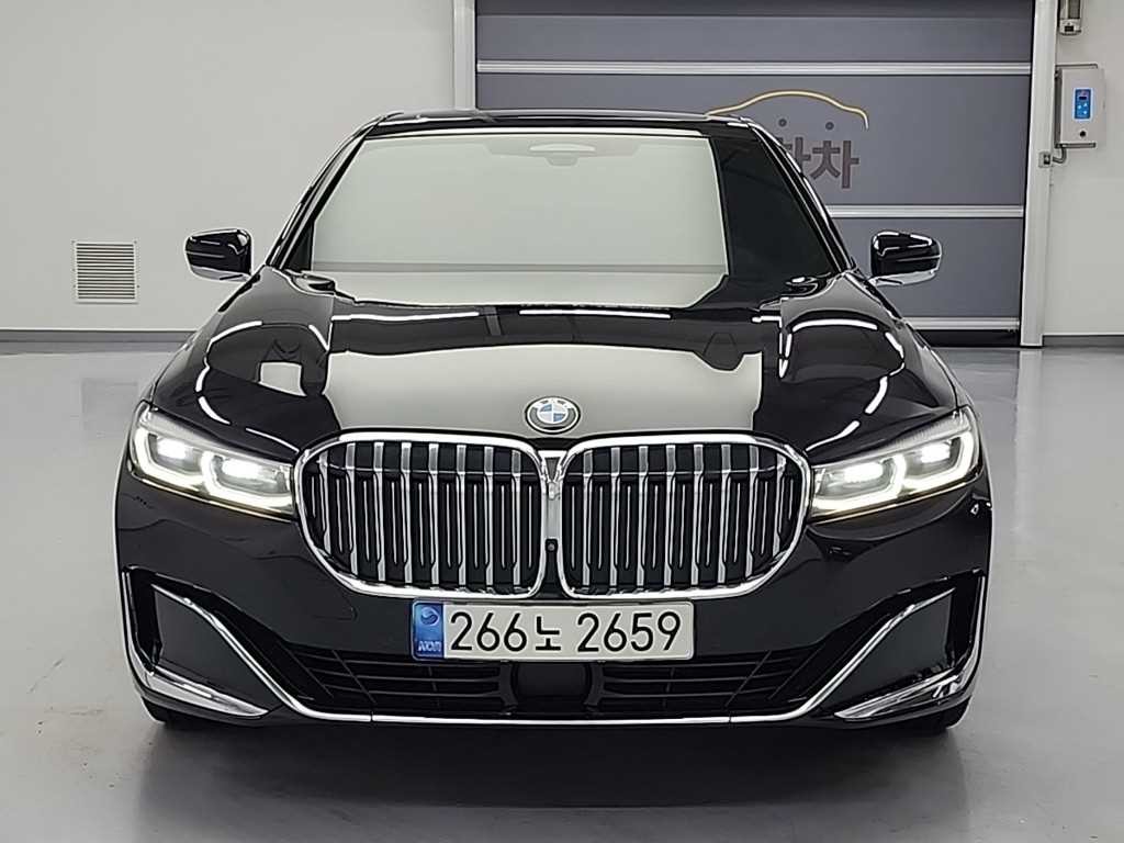 BMW 7시리즈 7시리즈 (G11) 730d xDrive 디자인 퓨어 엑설런스 이미지 2