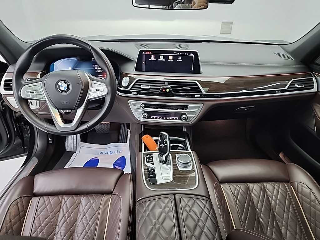 BMW 7시리즈 7시리즈 (G11) 730d xDrive 디자인 퓨어 엑설런스 이미지 7