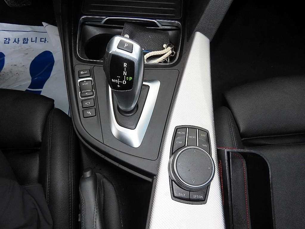 BMW 그란투리스모 3시리즈 GT (F34) GT 320D M 스포트 프리미엄 이미지 11