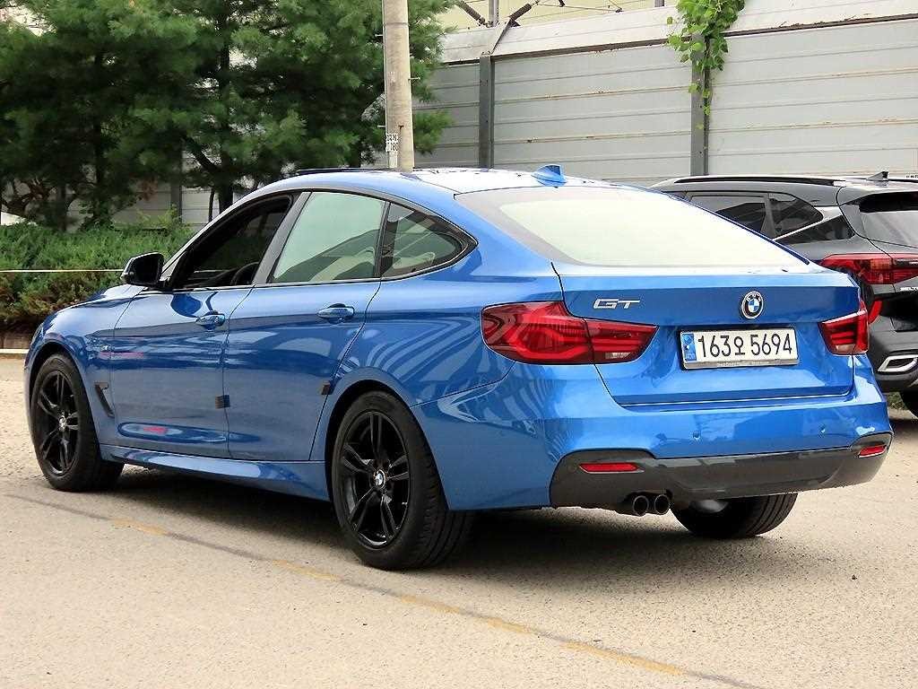BMW 그란투리스모 3시리즈 GT (F34) GT 320D M 스포트 프리미엄 이미지 3