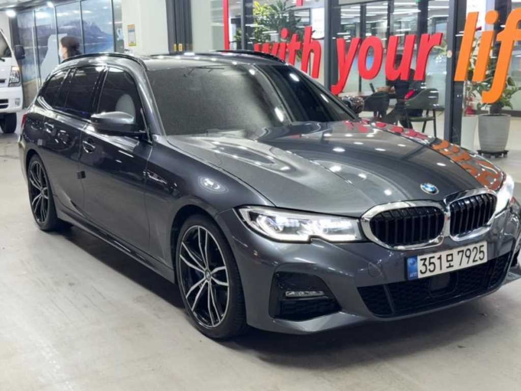 BMW 3시리즈 3시리즈 (G20) 320i 투어링 M 스포츠 이미지 2