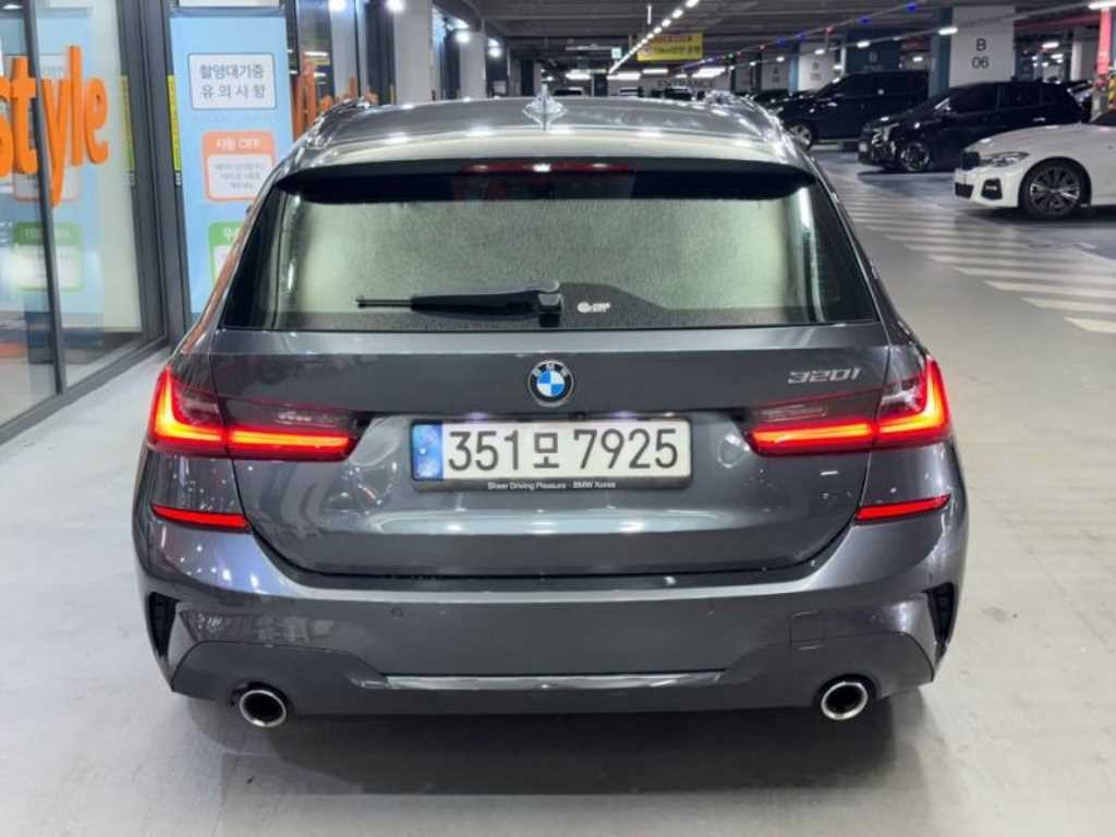 BMW 3시리즈 3시리즈 (G20) 320i 투어링 M 스포츠 이미지 5