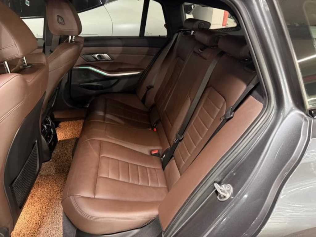 BMW 3시리즈 3시리즈 (G20) 320i 투어링 M 스포츠 이미지 7