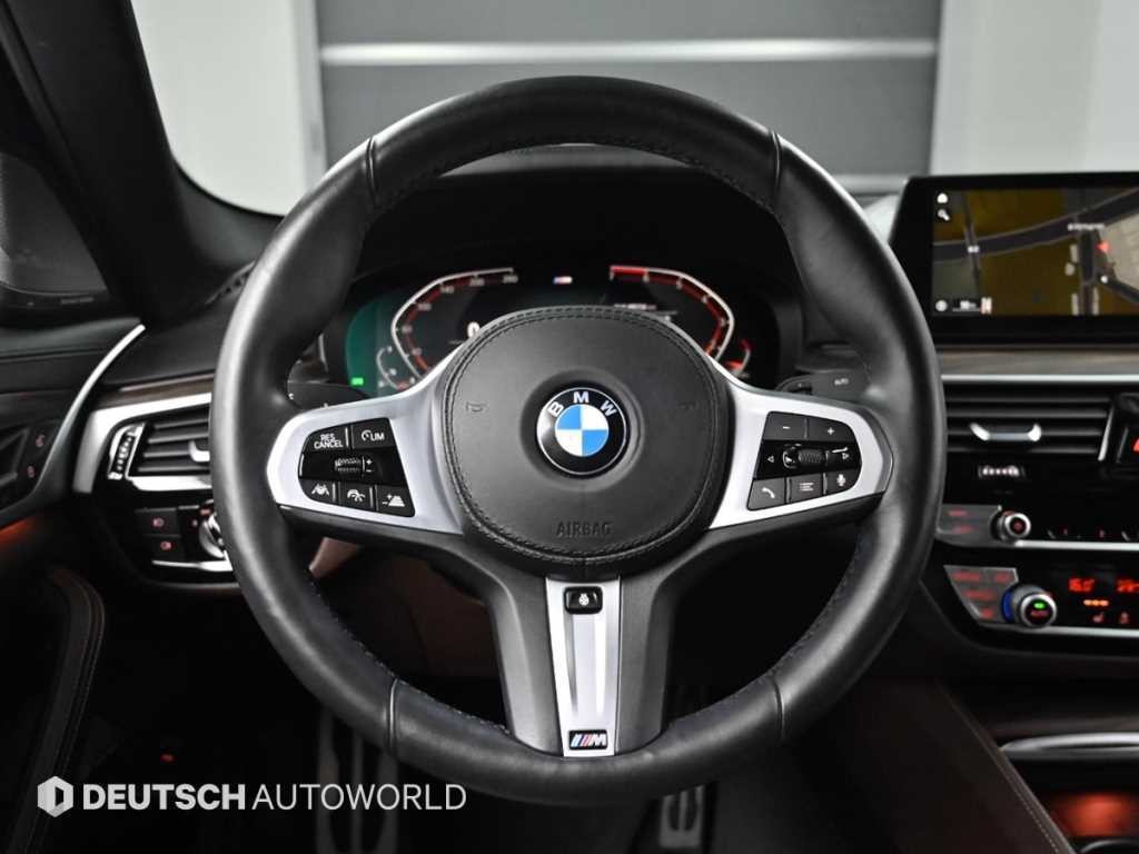 BMW 5시리즈 5시리즈 (G30) 520i M 스포츠 이미지 13