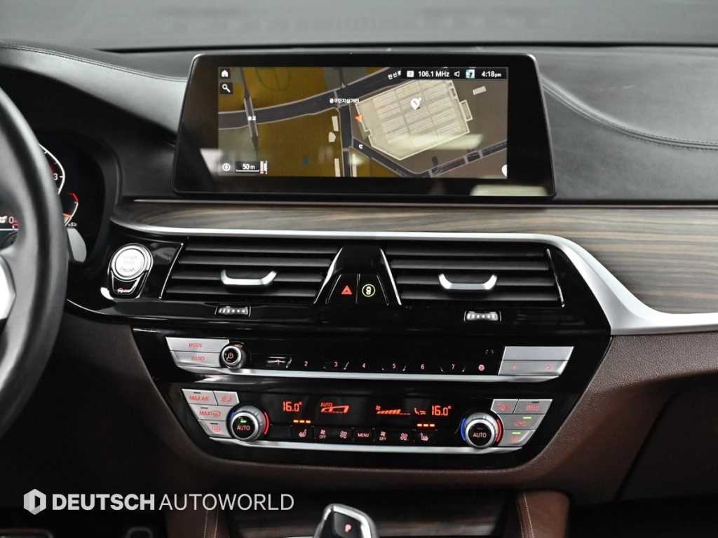 BMW 5시리즈 5시리즈 (G30) 520i M 스포츠 이미지 14