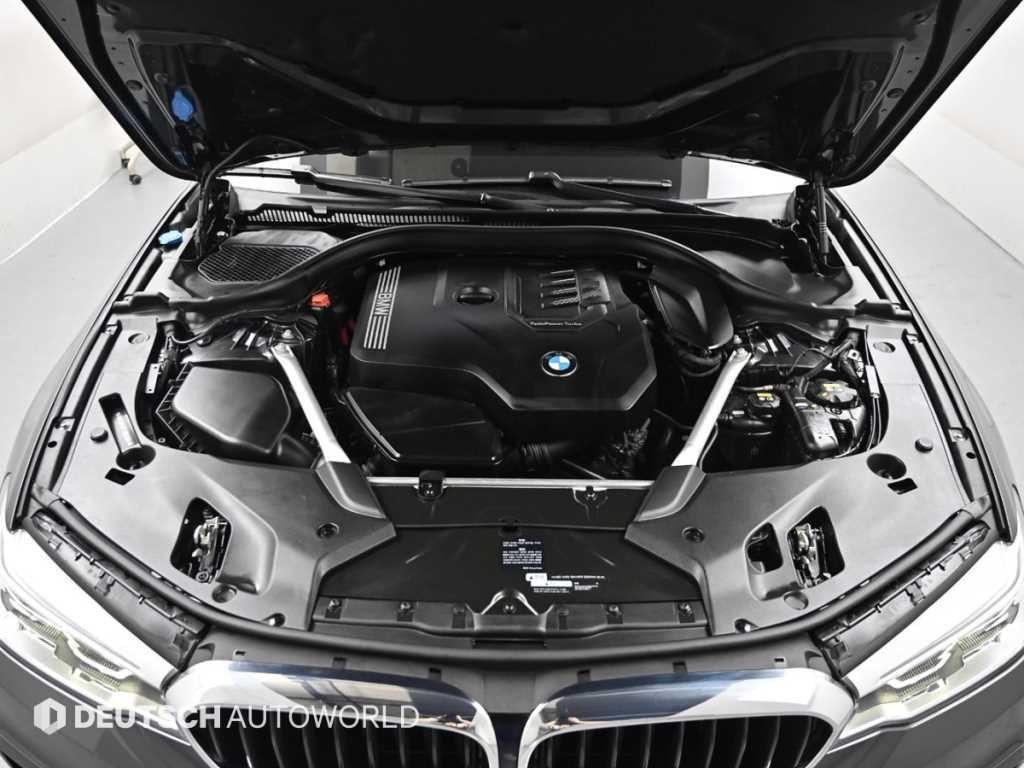 BMW 5시리즈 5시리즈 (G30) 520i M 스포츠 이미지 7