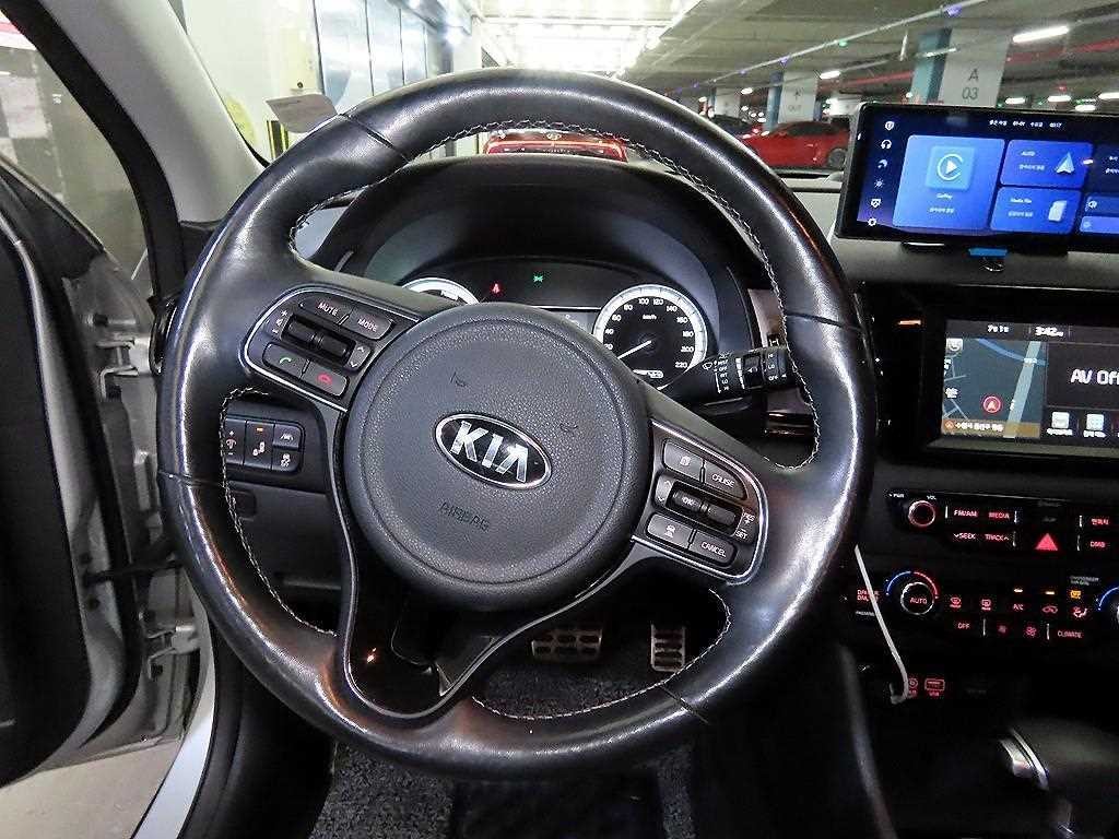 기아 니로 니로 PHEV 1.6 GDI 노블래스 이미지 8