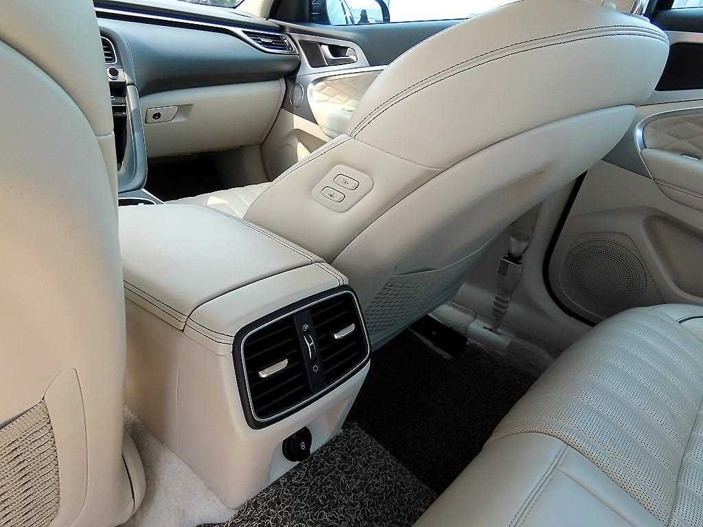 제네시스 G70 3.3T 스포츠 AWD 프레스티지 이미지 16