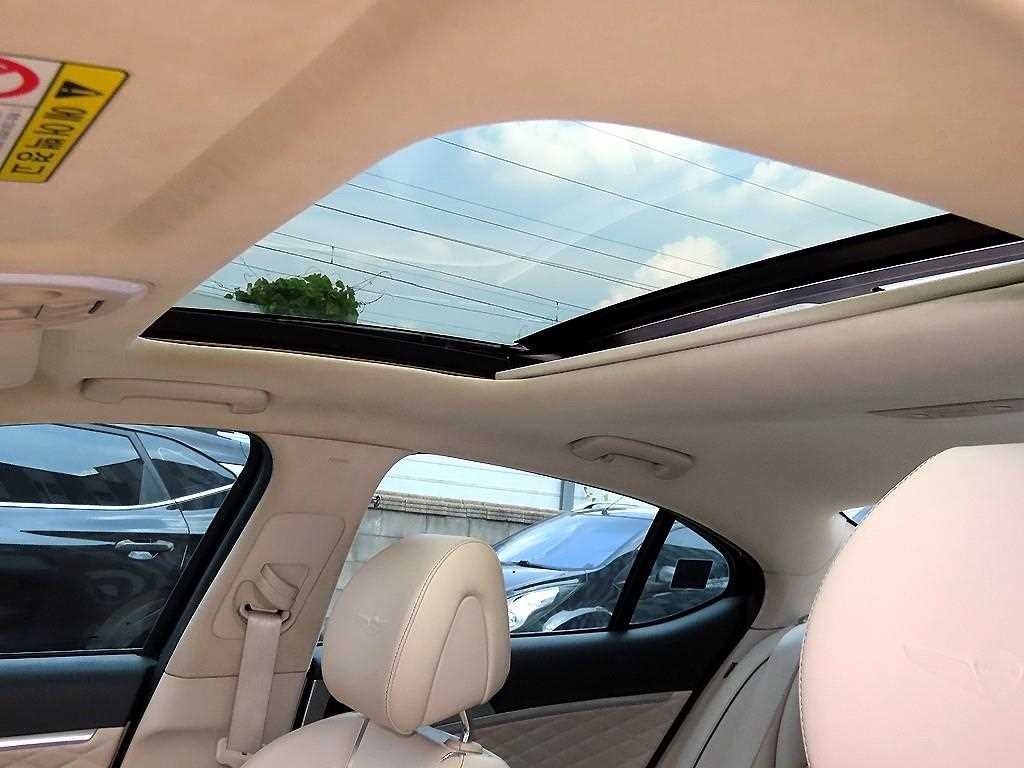 제네시스 G70 3.3T 스포츠 AWD 프레스티지 이미지 17